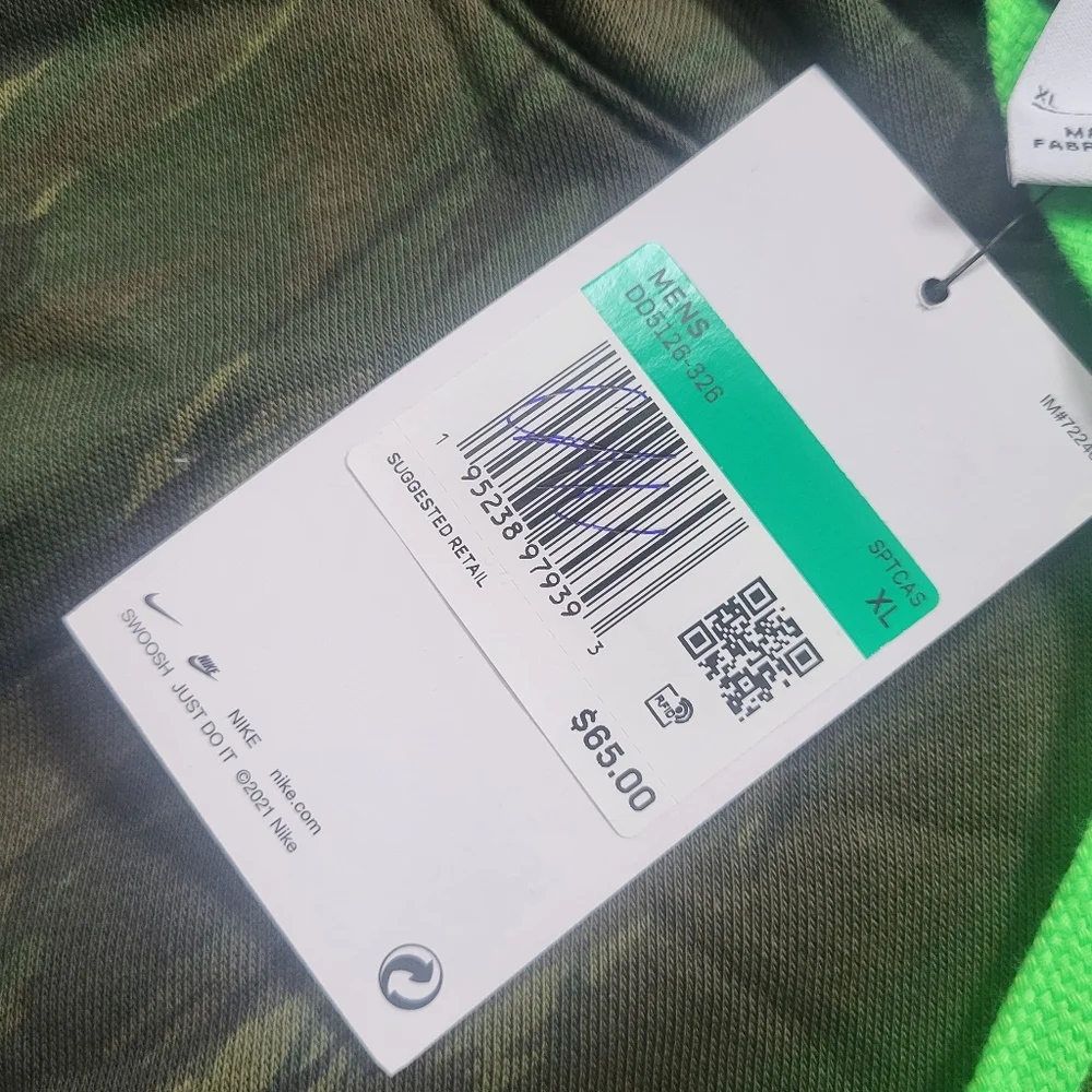 NWT Men's Camo Nike Hoodie.  XL - Picture 3 of 10